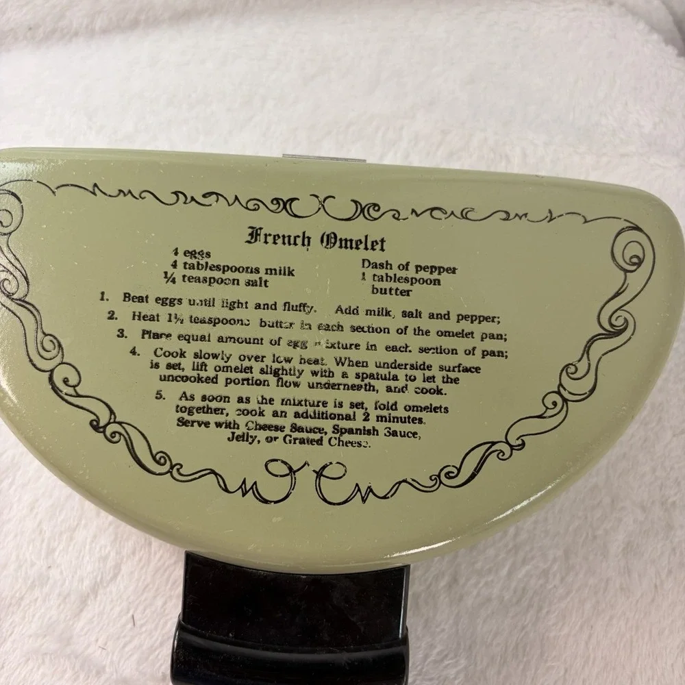Retro Vintage 70s Mirro Folding Omelet Pan / Hinged Double-Sided Skillet MCM EVC